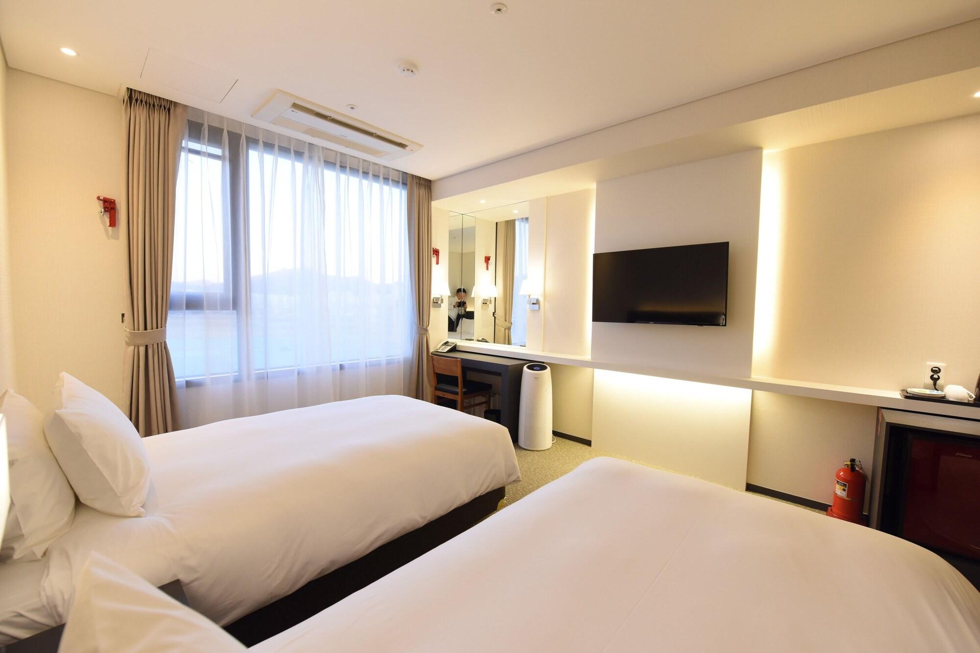 Geoje Artnouveau Suite Hotel Extérieur photo