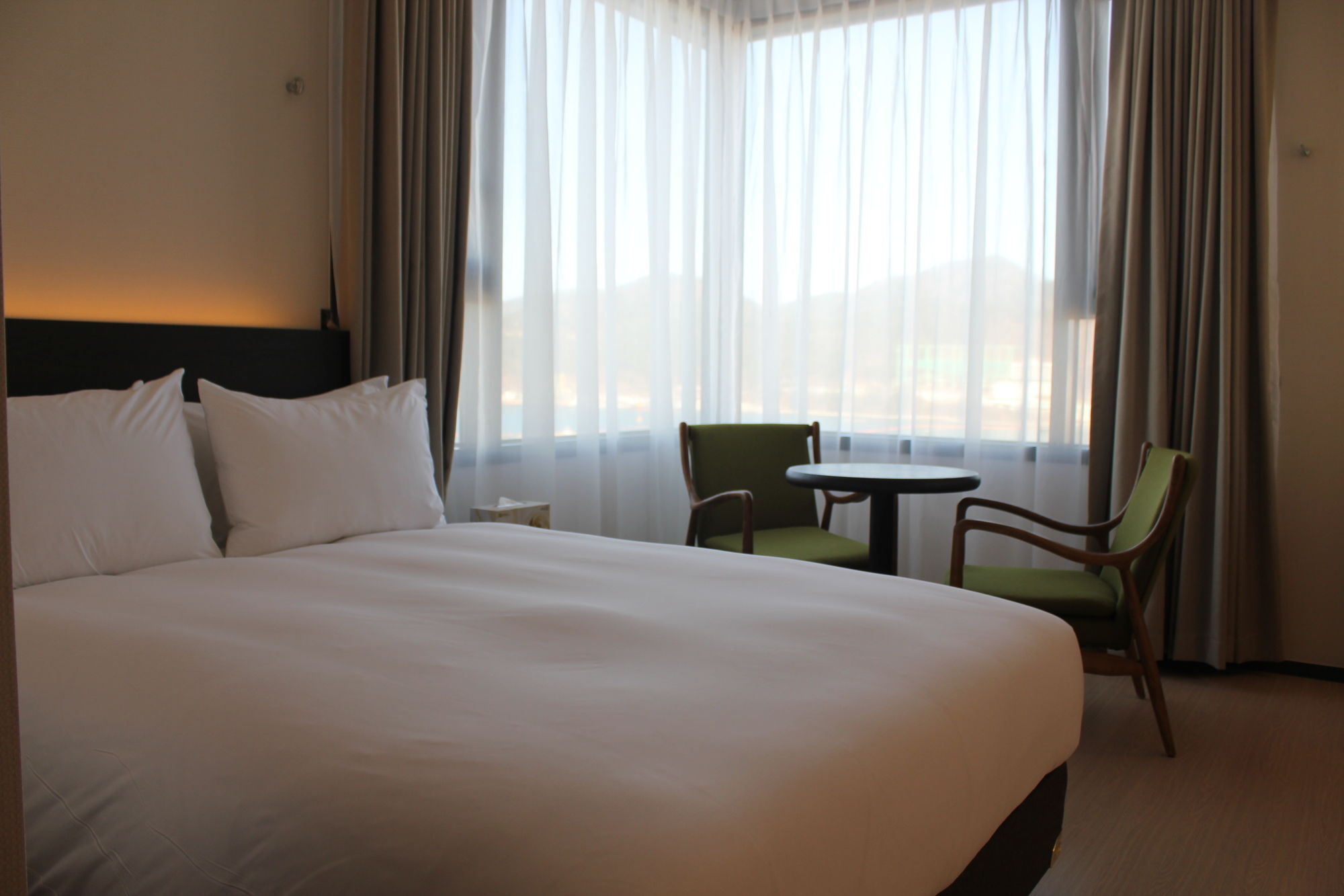 Geoje Artnouveau Suite Hotel Extérieur photo